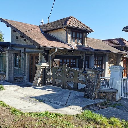 Le Gite Du Brouage Chauny Exteriör bild