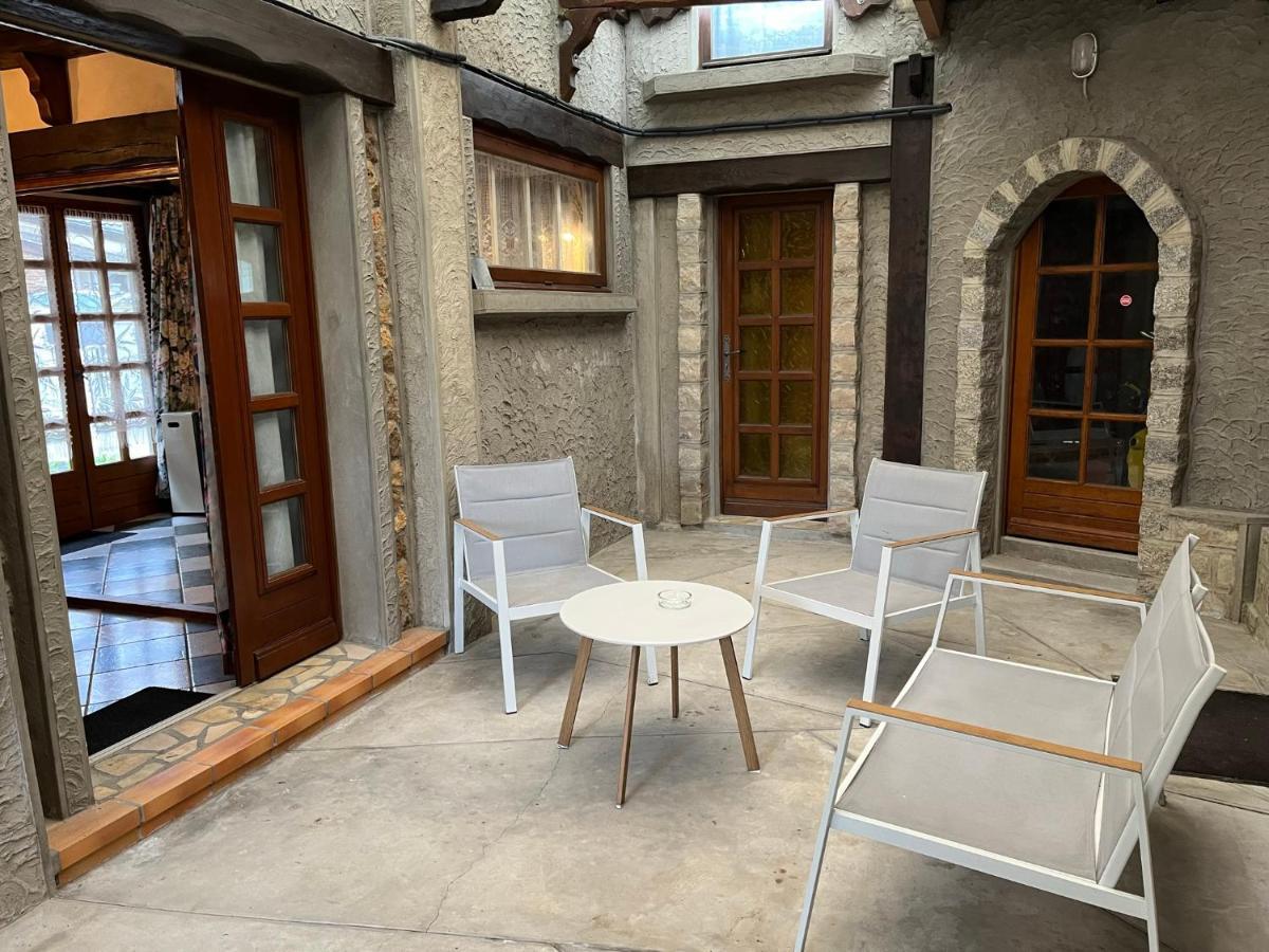 Le Gite Du Brouage Chauny Exteriör bild